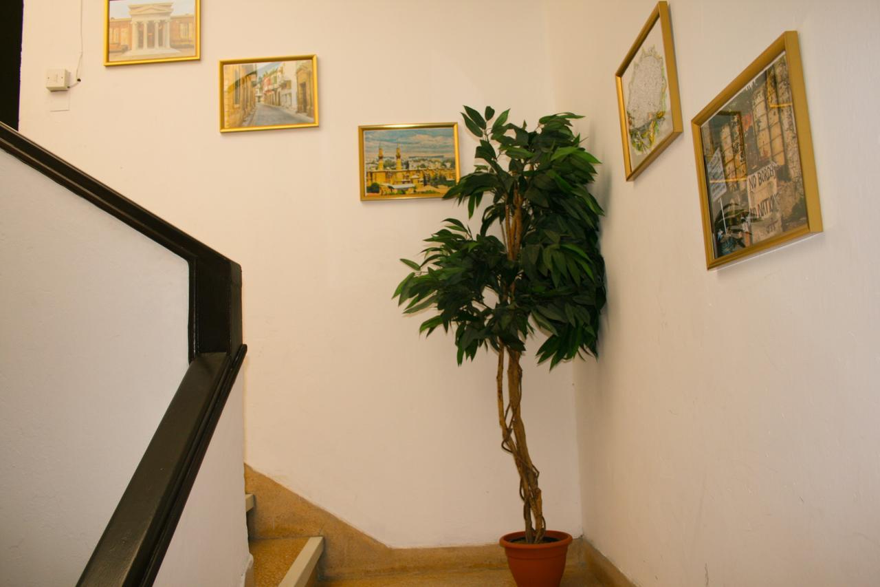 Xanthis Hostel Nicosia City Centre Buitenkant foto